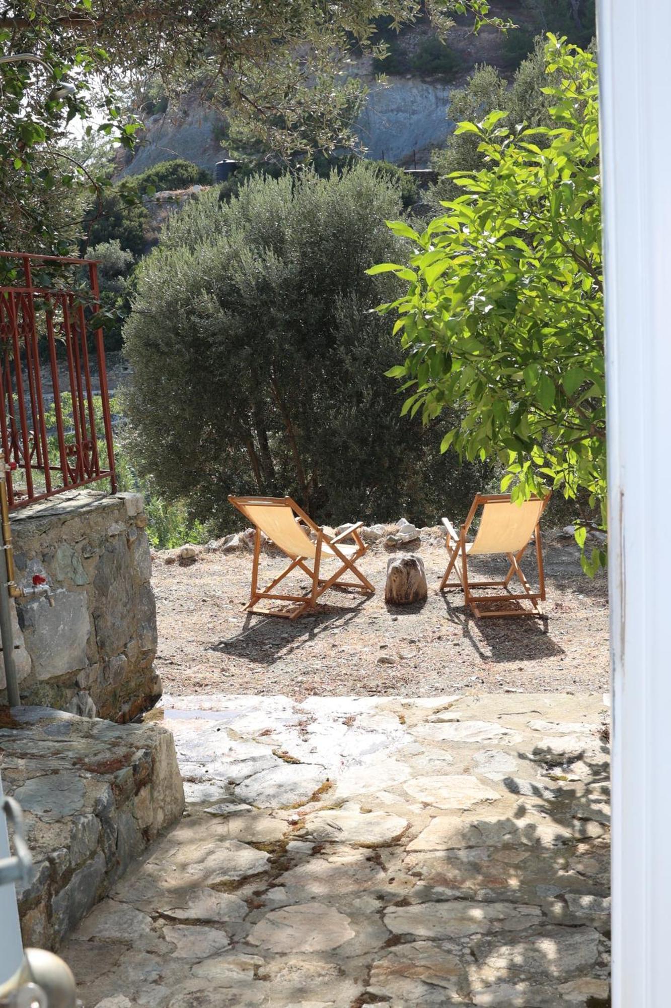 Δωμάτια Κόκκινος Πύργος Plomari Eksteriør billede