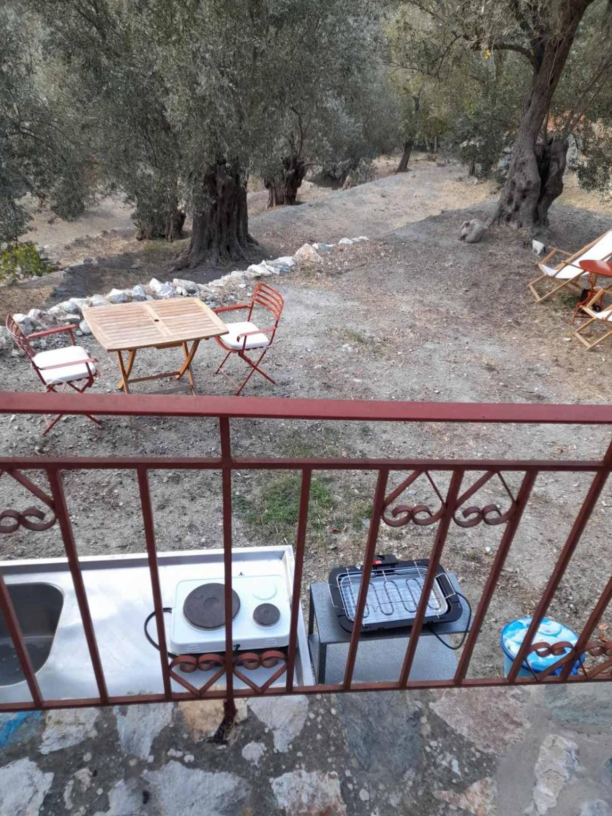 Δωμάτια Κόκκινος Πύργος Plomari Eksteriør billede